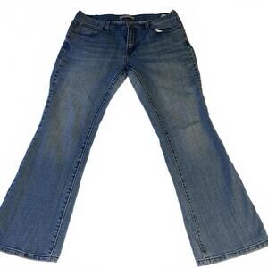 Levi's Bootcut 515 Jeans Classic Blue Denim Light Wash  Woman’s Size 12 S/C